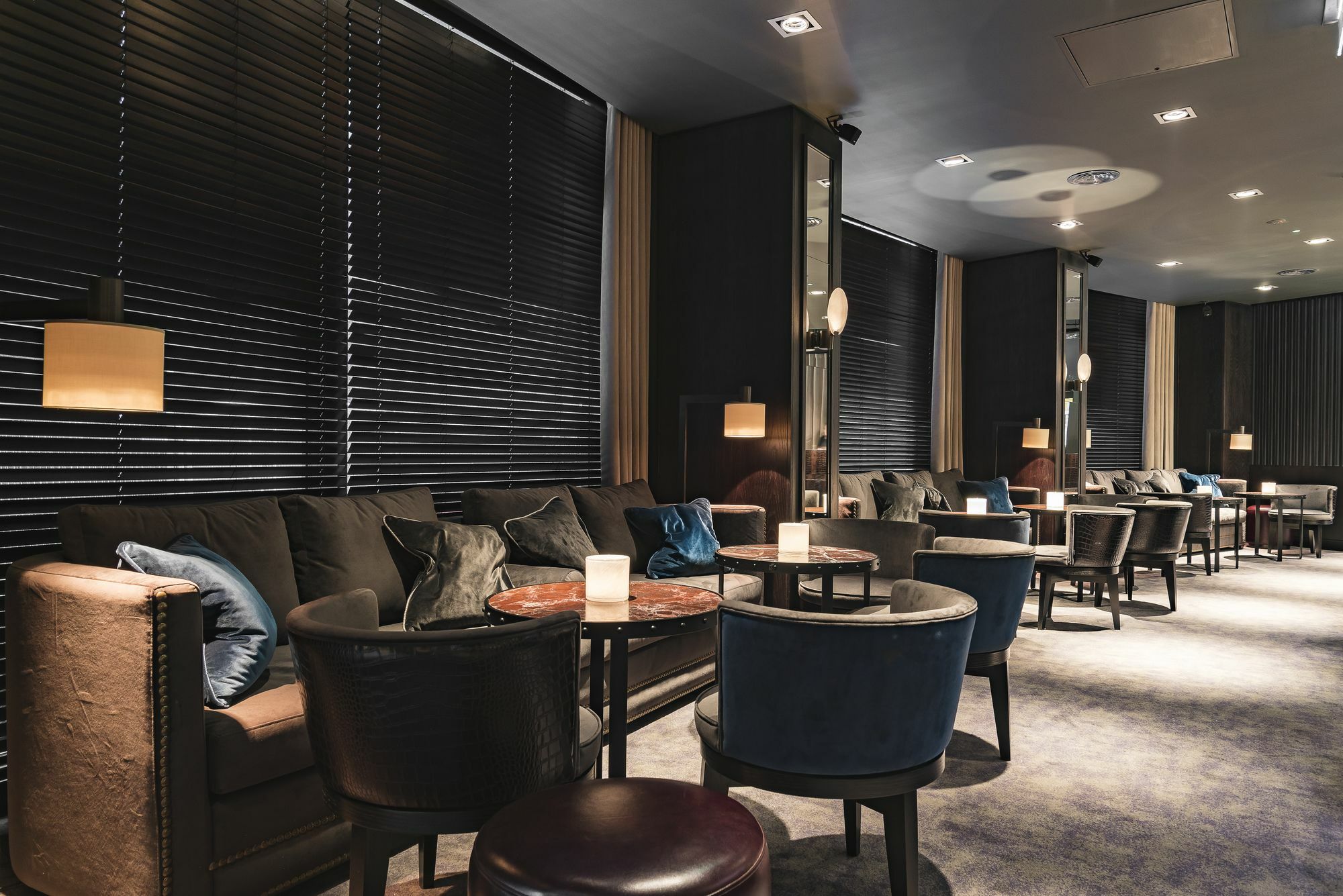 Dakota 5* Leeds (West Yorkshire)